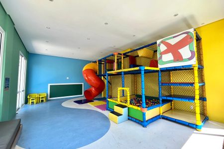 Apartamento à venda com 74m², 2 quartos e 1 vaga Apartamento à venda com 74m², 2 quartos e 1 vagaÁrea comum - Brinquedoteca