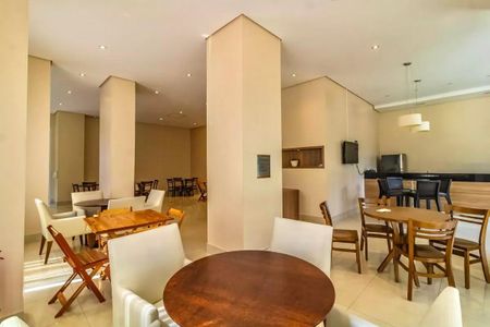 Apartamento à venda com 74m², 2 quartos e 1 vaga Apartamento à venda com 74m², 2 quartos e 1 vagaÁrea comum - Salão de festas