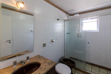 Apartamento à venda com 65m², 2 quartos e 1 vagaBanheiro Social