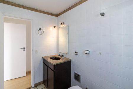 Apartamento à venda com 65m², 2 quartos e 1 vagaBanheiro Social