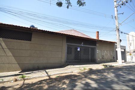 Casa à venda com 120m², 3 quartos e 1 vagaFachada