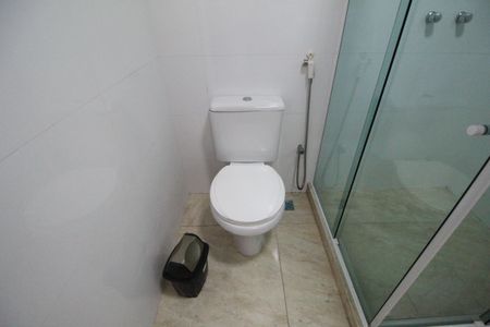 Casa de condomínio à venda com 232m², 4 quartos e 2 vagasBanheiro social 2