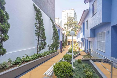 Apartamento à venda com 220m², 3 quartos e 2 vagas Apartamento à venda com 220m², 3 quartos e 2 vagasÁrea comum