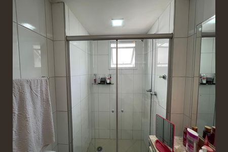 Apartamento à venda com 145m², 4 quartos e 3 vagas Apartamento à venda com 145m², 4 quartos e 3 vagasBanheiro da Suíte 1