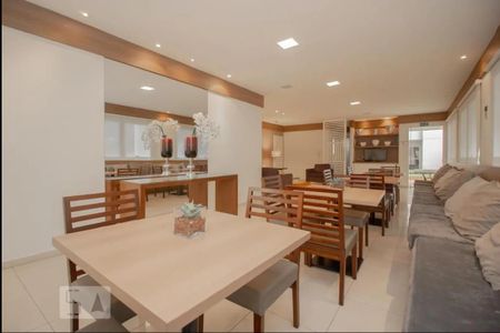 Apartamento à venda com 145m², 4 quartos e 3 vagas Apartamento à venda com 145m², 4 quartos e 3 vagasÁrea comum - Salão de festas