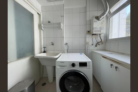 Apartamento à venda com 145m², 4 quartos e 3 vagas Apartamento à venda com 145m², 4 quartos e 3 vagasÁrea de Serviço