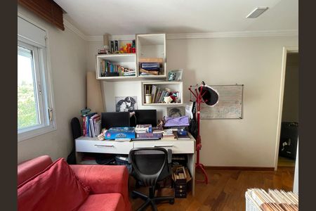 Apartamento à venda com 145m², 4 quartos e 3 vagas Apartamento à venda com 145m², 4 quartos e 3 vagasSuíte 2