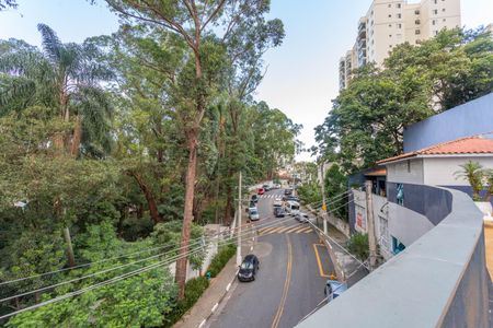 Casa de condomínio à venda com 220m², 3 quartos e 2 vagasVista da piscina