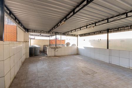 Casa à venda com 56m², 4 quartos e sem vagaTerraço