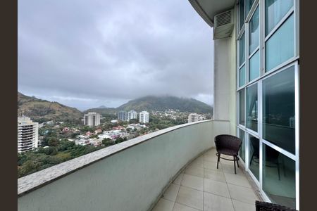 Apartamento à venda com 100m², 3 quartos e 1 vagaVaranda