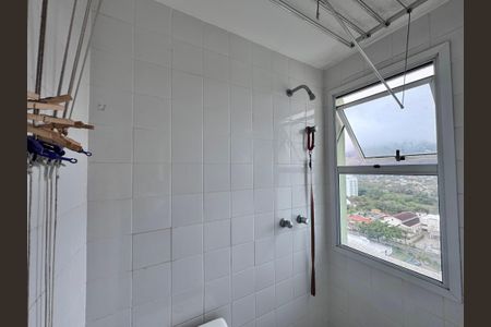 Apartamento à venda com 100m², 3 quartos e 1 vagaBanheiro de Serviço