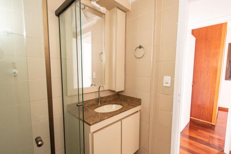 Apartamento para alugar com 55m², 2 quartos e 1 vagaBanheiro