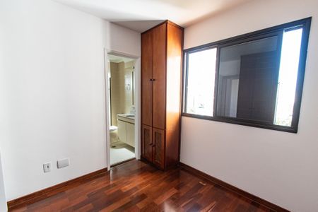Apartamento para alugar com 55m², 2 quartos e 1 vagaSuíte