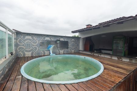 Casa para alugar com 70m², 5 quartos e 1 vagaPiscina