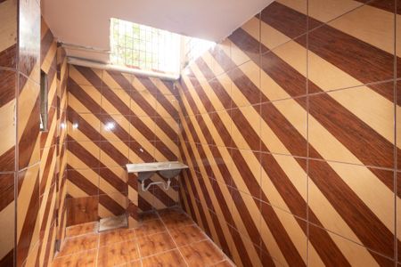 Casa para alugar com 70m², 5 quartos e 1 vagaÁrea de Serviço