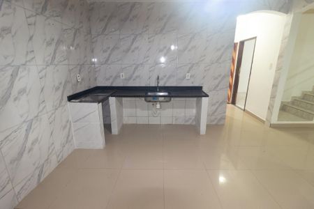 Casa para alugar com 70m², 5 quartos e 1 vagaCozinha