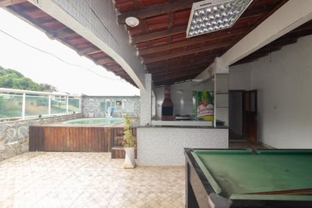 Casa para alugar com 70m², 5 quartos e 1 vagaTerraço