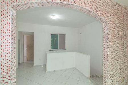 Casa para alugar com 70m², 5 quartos e 1 vagaHall