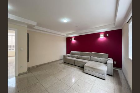 Casa para alugar com 446m², 6 quartos e 6 vagasSala de TV