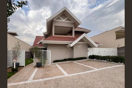 Casa para alugar com 446m², 6 quartos e 6 vagasFachada