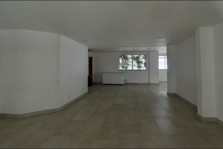 Apartamento à venda com 198m², 3 quartos e 2 vagas Apartamento à venda com 198m², 3 quartos e 2 vagasÁrea comum