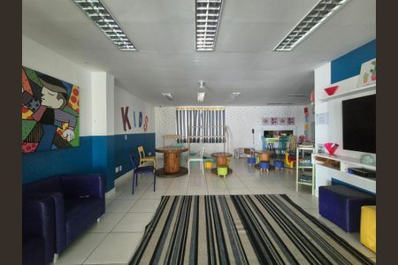 Apartamento à venda com 198m², 3 quartos e 2 vagas Apartamento à venda com 198m², 3 quartos e 2 vagasÁrea comum