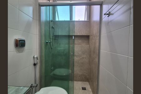 Apartamento à venda com 198m², 3 quartos e 2 vagas Apartamento à venda com 198m², 3 quartos e 2 vagasBanheiro Social