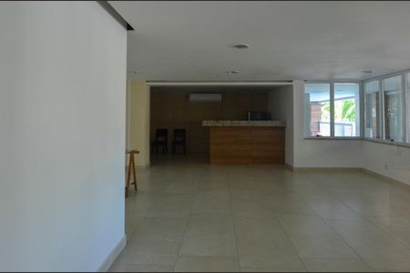 Apartamento à venda com 198m², 3 quartos e 2 vagas Apartamento à venda com 198m², 3 quartos e 2 vagasÁrea comum