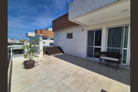 Apartamento à venda com 198m², 3 quartos e 2 vagas Apartamento à venda com 198m², 3 quartos e 2 vagasÁrea comum - Cobertura