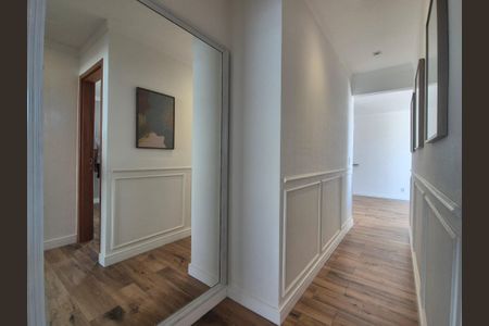 Apartamento à venda com 198m², 3 quartos e 2 vagas Apartamento à venda com 198m², 3 quartos e 2 vagasCorredor