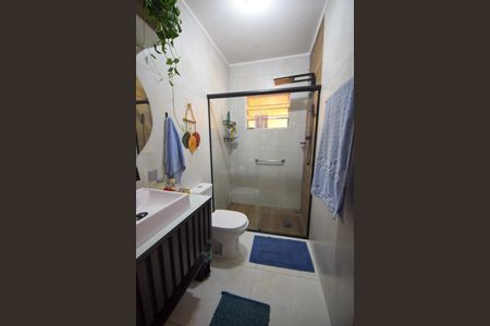 Casa à venda com 169m², 3 quartos e 2 vagas Casa à venda com 169m², 3 quartos e 2 vagasBanheiro