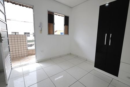 Quarto de kitnet/studio para alugar com 1 quarto, 18m² em Vila Curuçá, Santo André