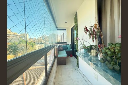 Apartamento à venda com 100m², 3 quartos e 2 vagas Apartamento à venda com 100m², 3 quartos e 2 vagasVaranda da Sala