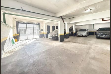 Apartamento à venda com 100m², 3 quartos e 2 vagas Apartamento à venda com 100m², 3 quartos e 2 vagasÁrea comum