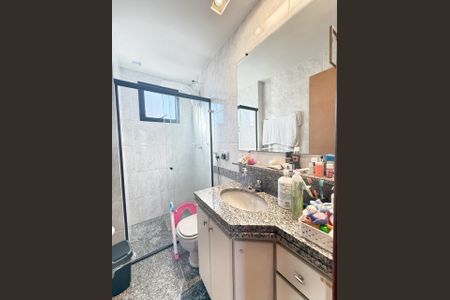 Apartamento à venda com 100m², 3 quartos e 2 vagas Apartamento à venda com 100m², 3 quartos e 2 vagasBanheiro Social