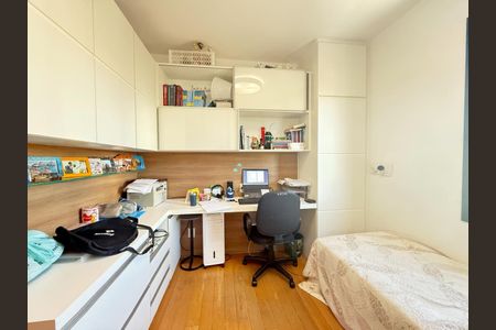 Apartamento à venda com 100m², 3 quartos e 2 vagas Apartamento à venda com 100m², 3 quartos e 2 vagasQuarto 3