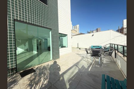 Apartamento à venda com 100m², 3 quartos e 2 vagas Apartamento à venda com 100m², 3 quartos e 2 vagasÁrea comum