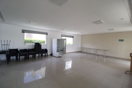 Apartamento para alugar com 47m², 2 quartos e 1 vagaÁrea comum - Salão de festas