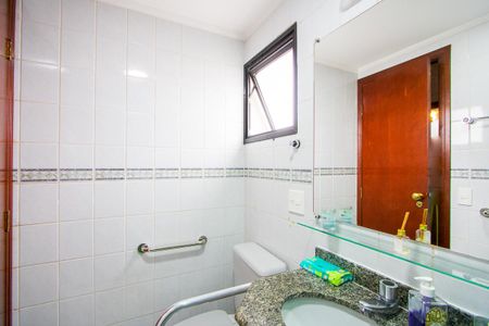 Apartamento à venda com 84m², 2 quartos e 2 vagasBanheiro social