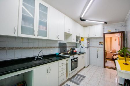 Apartamento à venda com 84m², 2 quartos e 2 vagasCozinha