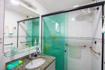 Apartamento à venda com 84m², 2 quartos e 2 vagasBanheiro social