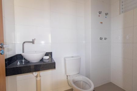 Apartamento à venda com 44m², 2 quartos e 1 vagaBanheiro Social