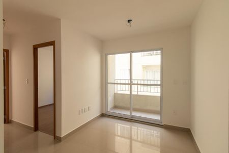 Sala de apartamento à venda com 2 quartos, 44m² em Novo Mundo, Curitiba