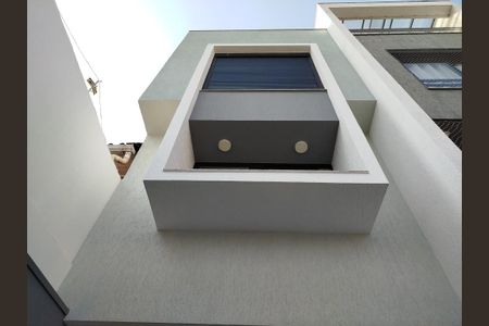 Casa à venda com 70m², 2 quartos e 1 vagaFachada