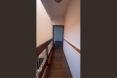 Casa à venda com 315m², 5 quartos e 4 vagas Casa à venda com 315m², 5 quartos e 4 vagasSacada Quarto 2