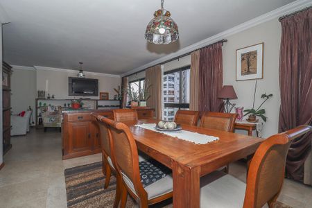 Apartamento à venda com 223m², 3 quartos e 2 vagasSala