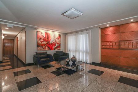 Apartamento à venda com 223m², 3 quartos e 2 vagasHall social