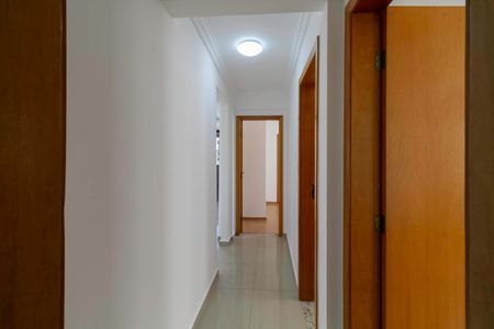 Apartamento à venda com 96m², 3 quartos e 2 vagas Apartamento à venda com 96m², 3 quartos e 2 vagasCorredor