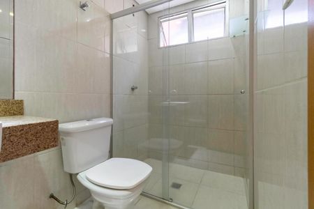 Apartamento à venda com 96m², 3 quartos e 2 vagas Apartamento à venda com 96m², 3 quartos e 2 vagasBanheiro da suíte