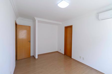 Apartamento à venda com 96m², 3 quartos e 2 vagas Apartamento à venda com 96m², 3 quartos e 2 vagasSuíte